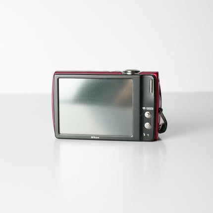 Nikon Coolpix S230