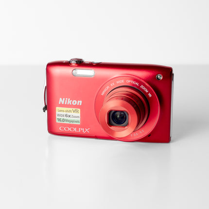 Nikon Coolpix S3300