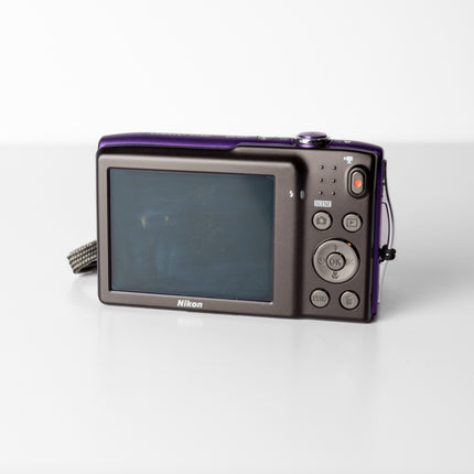 Nikon Coolpix S3300
