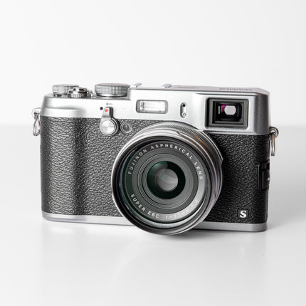 FujiFilm X100s