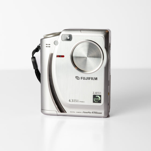 Fujifilm FinePix 4700 Zoom