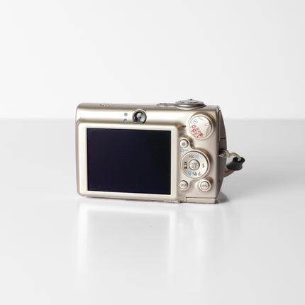 Canon IXUS 750