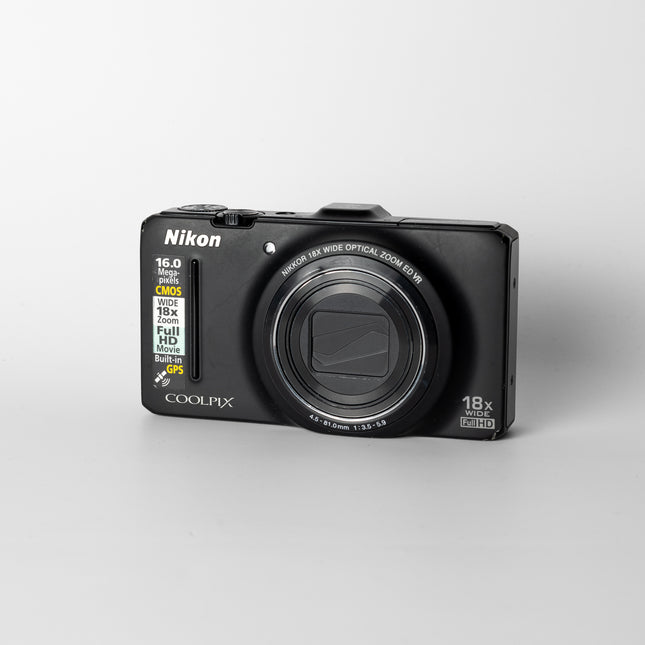 Nikon Coolpix S9300