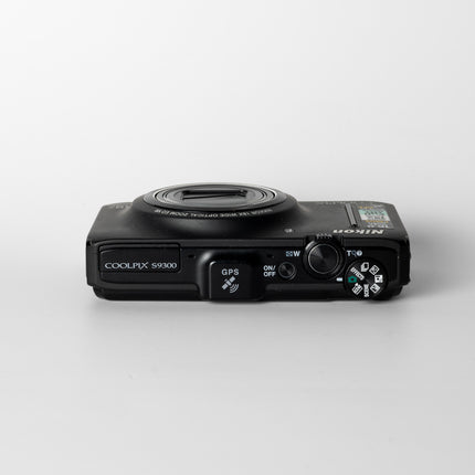 Nikon Coolpix S9300