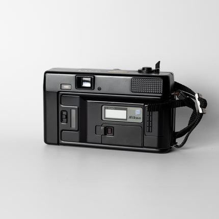 Nikon L35 AD2