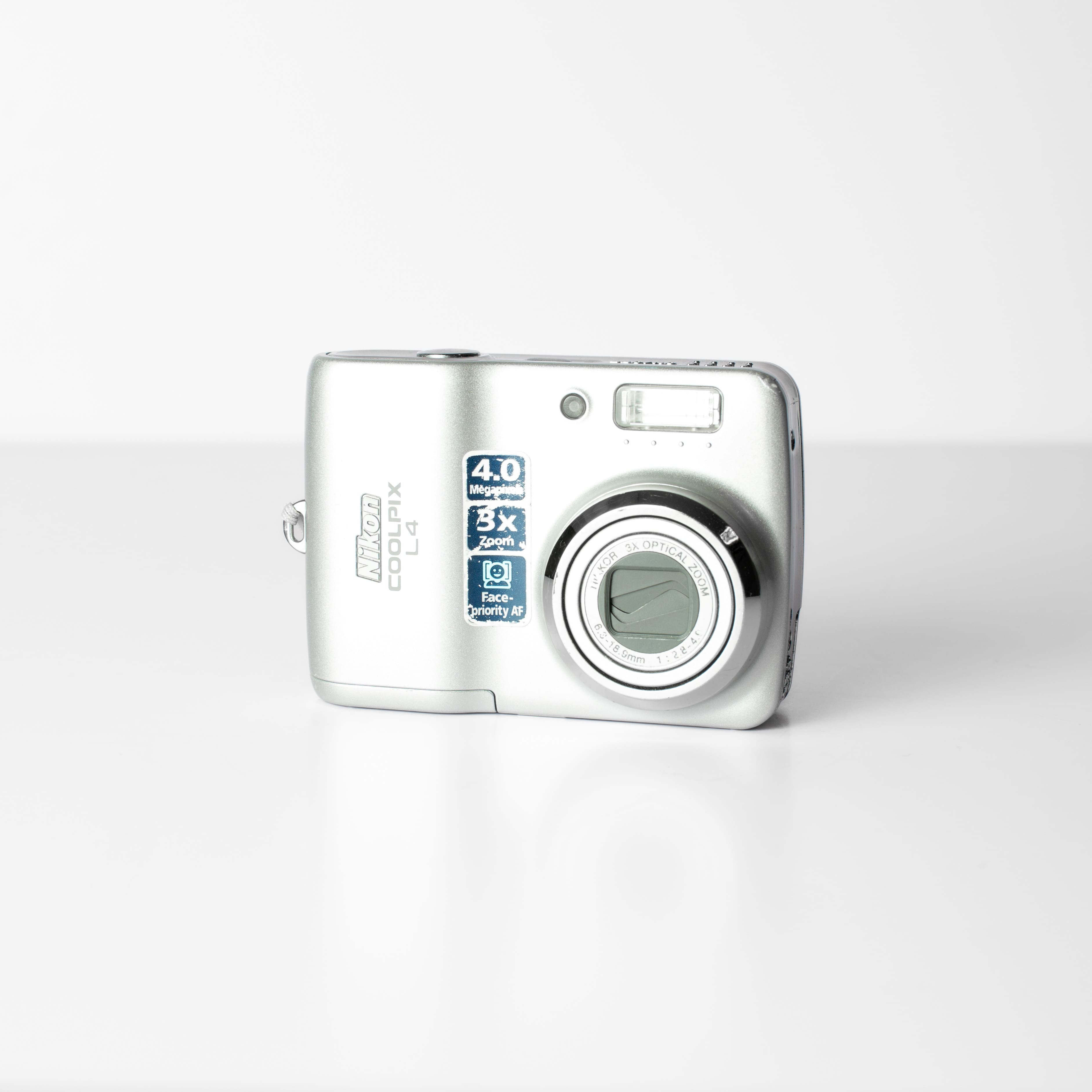 Nikon Coolpix L4