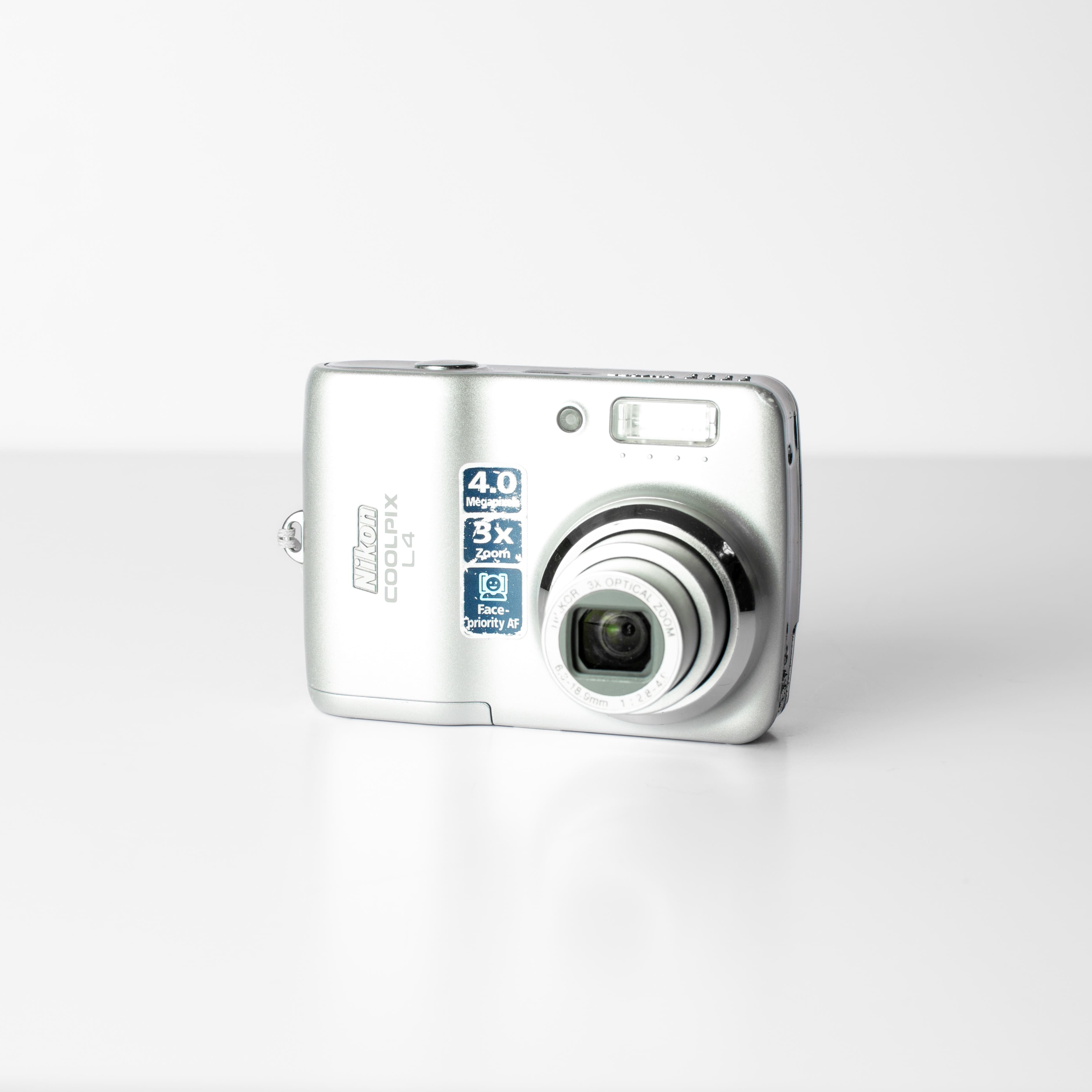 Nikon Coolpix L4