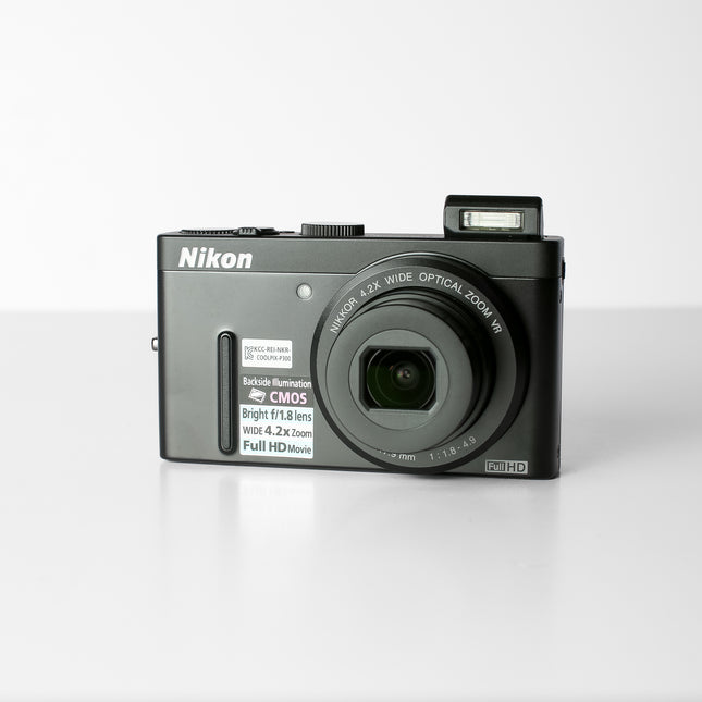 Nikon Coolpix P300