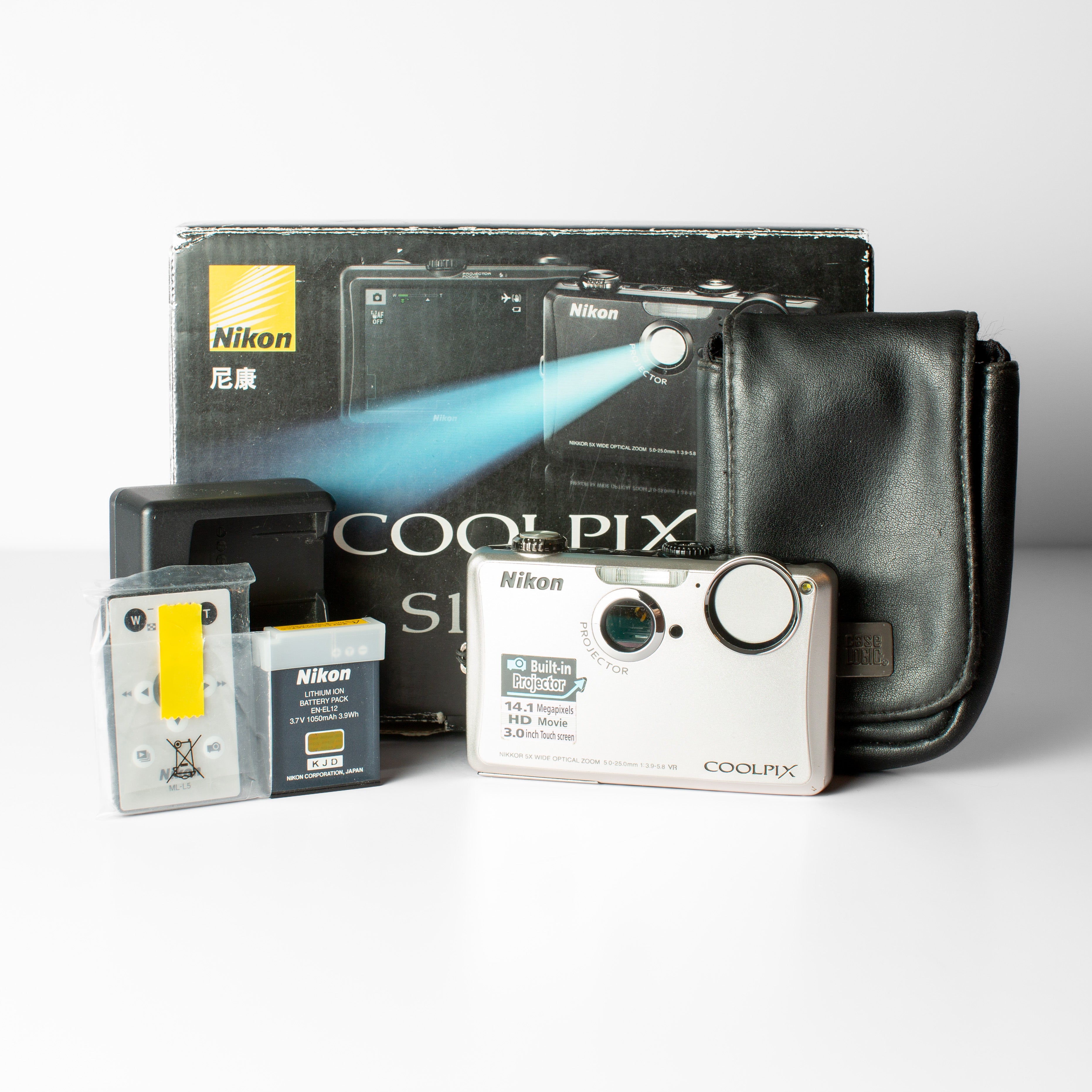 Nikon Coolpix S1100pj