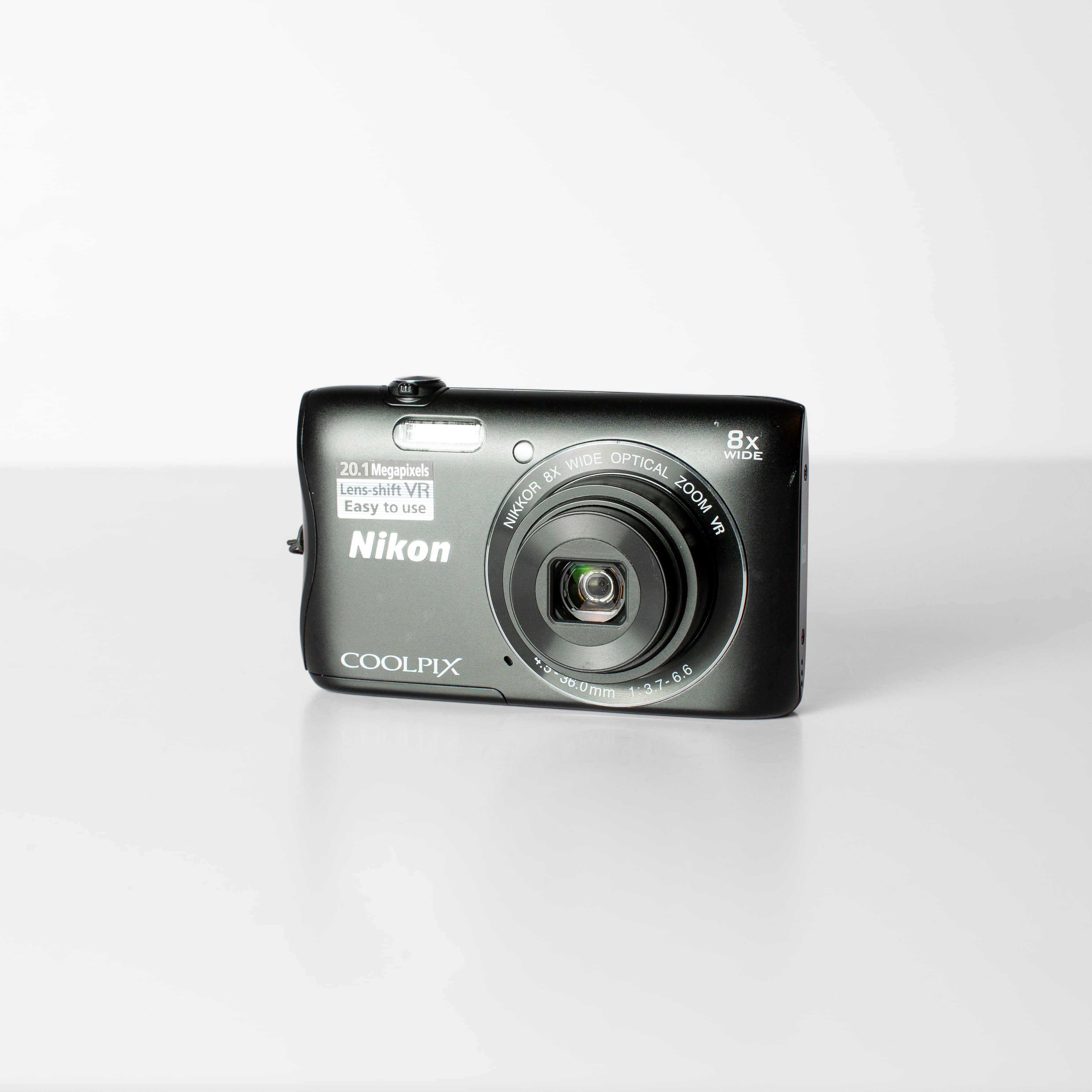 Nikon Coolpix S3700