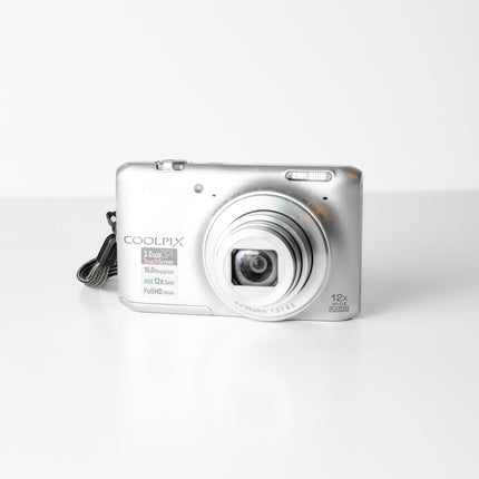 Nikon Coolpix S6400