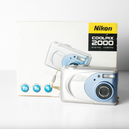 Nikon Coolpix 2000